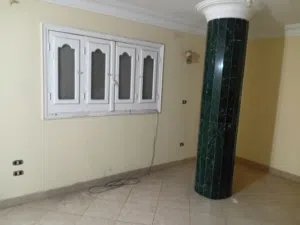 شقة بداخل برج