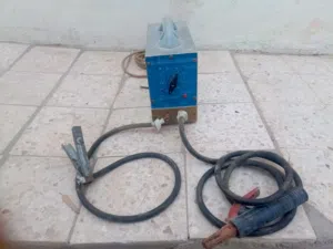 ماكنة لحام صناعية