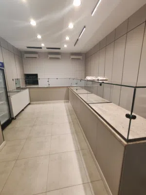 محل في نادي الفويهات جنب حلواني اصايل و بابل