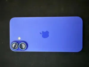 للبيع iPhone 16 Plus سعة 256GB، بحالة ممتازة جداً واستخدام نظيف