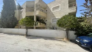 3 Bedrooms . 2 Bathrooms . 180 m22