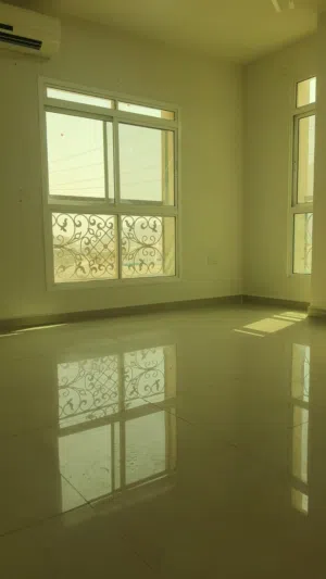 شقق متميزة في منطقة بوشر شارع الكليات