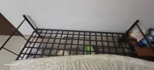 سرير لشخص واحد
