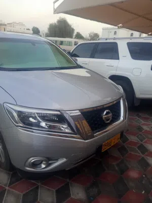 Used Nissan Pathfinder in Muscat