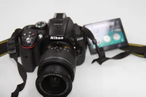 Nikon D5300- Almost New