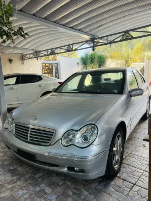 السلام عليكم C320 سياره بسم الله ماشاء الله استراد حديث