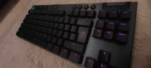 Logitech G915 TKL Clicky Wireless Mechanical Gaming Keyboard – 75% Layout