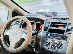 نيسان تيدا سعر 6500و قابل لي نقاش