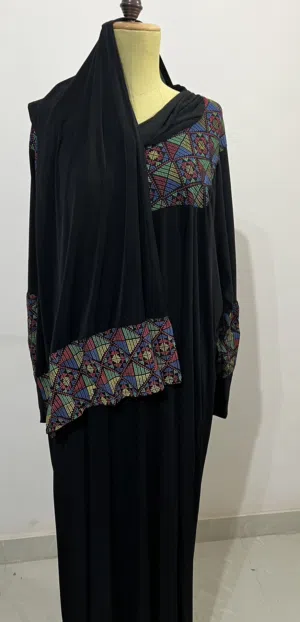 عبايه سوداء لارج