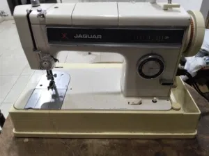 ماكينة خياطة ياباني اصلي نوع جاكوار
