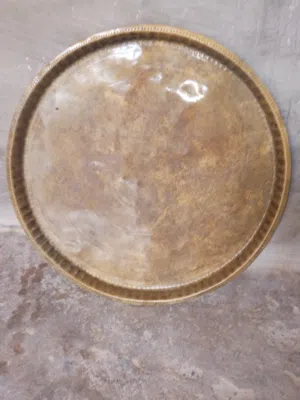 صينية قديمة من نحاس