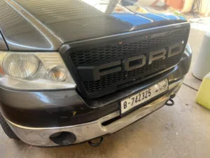 فورد f150 قابينة وربع رباعية