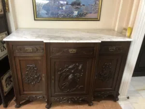 دروسوار أنتيك منفوض عمره اكثر من ميه سنه مع رخامه