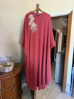 قفطان للبيع السعر 25 مقاس XL