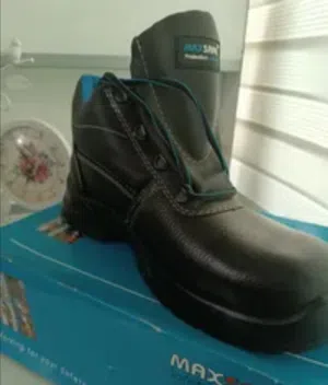 العدد 2 نمرتهم 41 بسعر مغري جدا جدا جداد بالكرتونه الثنين