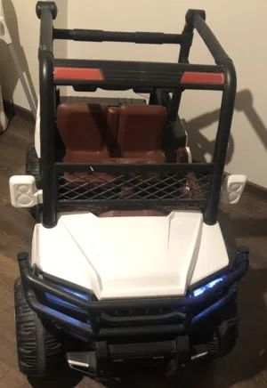 للبيع بحالة جيدة جداUYV Buggy