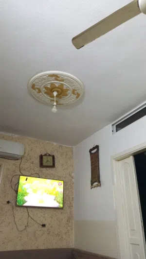 بيت طابقين جاهز للسكن ما عليهم غير الصلاة على النبي