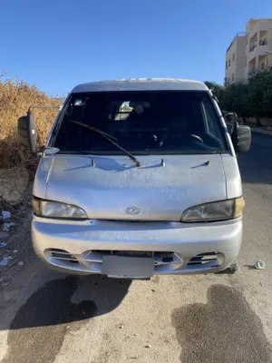 باص هنداي H100
