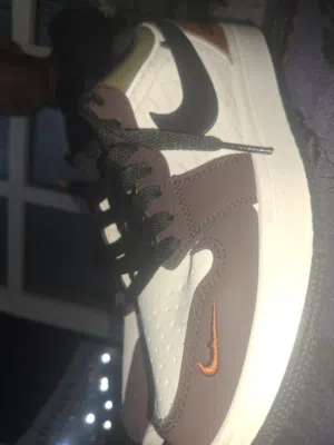 جوتي نايك 850 درهم تفاضيل باقي تحت