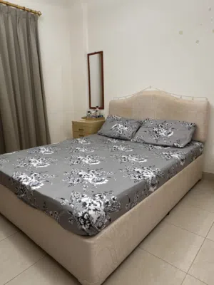 Queen size bed