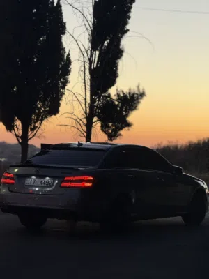 مرسيدس بنز E200 2013 توب نظافة الله يبارك لصاحب النصيب