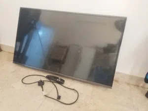 Used Tv, working but screen damage.