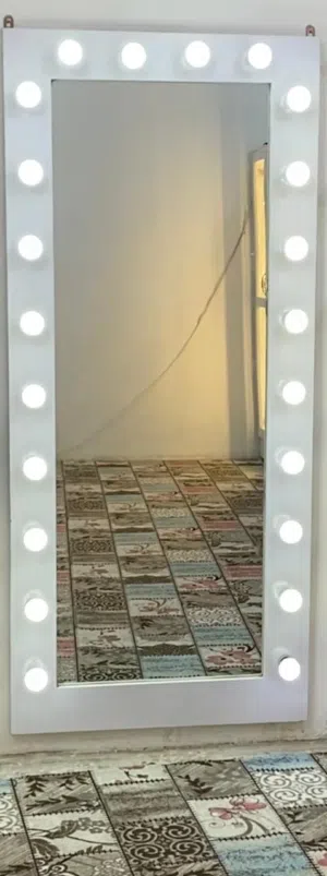 مرآة LED للمكياج والتصوير
