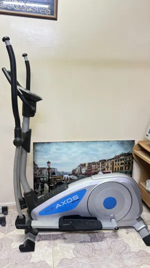 للبيع جهاز رياضي منزلي من نوع Kettler AXOS