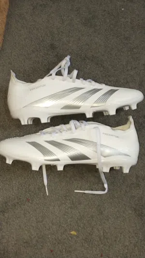 حذاء adidas Predator 24 League Low Firm Ground Soccer Cleats للبيع