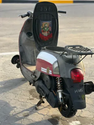دراجه البيع بوليس نضيفه ما مفتوحه