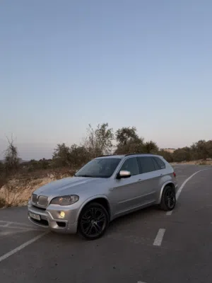 Bmw x5 E70 2009يد اولى ترخيص2012