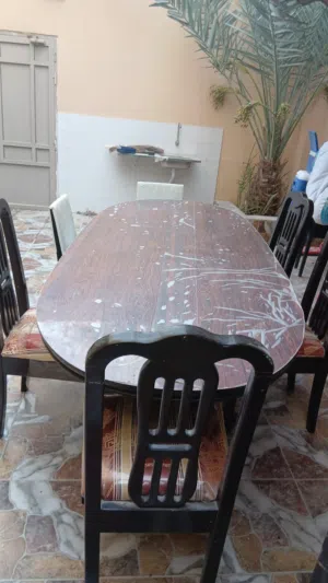 طاوله طعام