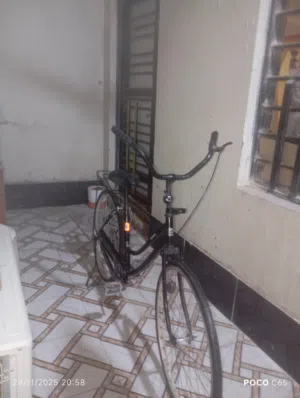 بايسكل سياحي مستعمل نضيف