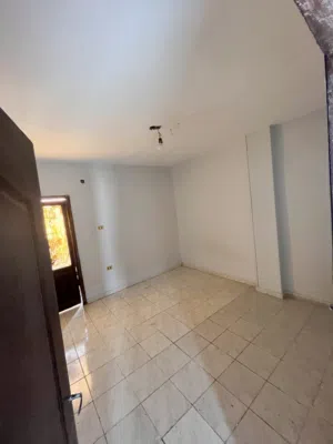 شقة ايجار بالتجمع الخامس الحى الرابع