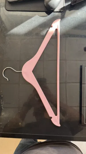 تعلاكات ملابس مميزة للبيع