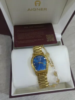 ساعة AIGNER جديدة