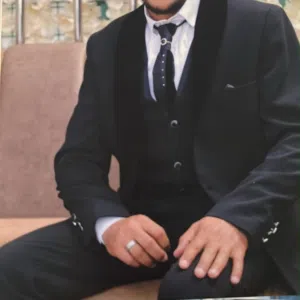 بدلة توكسيدو بحالة الجديدة