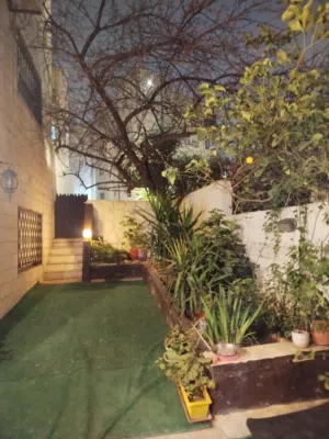 187 m2 5 Bedrooms Apartments for Sale in Amman Khalda