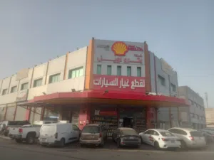 مركز صيانة سيارات للبيع او الشراكه بالشويخ الصناعيه
