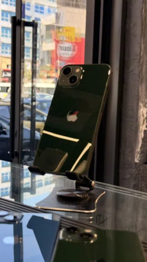 iphone 13 128GB NEW WITHOUT BOX / ايفون 13 128 جيجا جديد بدون كرتونه كفاله سنتين