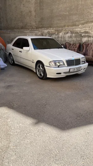 مرسيدس سي 180 بحالة الوكاله من الحره نكسب الصلاه على النبي
