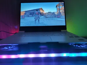 للبيع لابتوب جيمينج قوي يشغل كل العاب rtx 4050 استخدام خفيف شبه جديد مع كرتونته مع مبرد