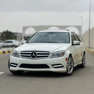 مرسيدس c300 2011