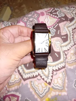 Emporio Armani . Analog Quartz . brown0