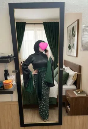 فستان مناسبات ثقيل مرتب لبسة ساعتين 25 قابل لتفاوض