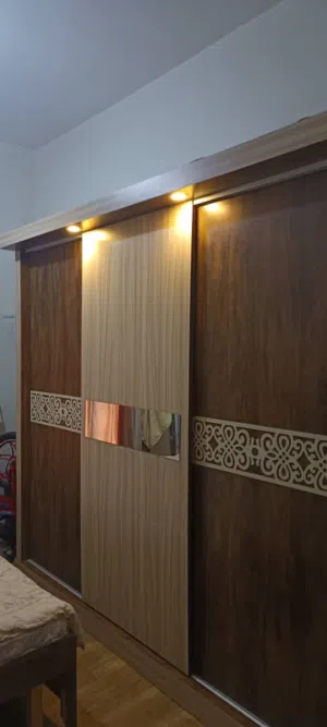 غرفة نوم كامله مع الفرش