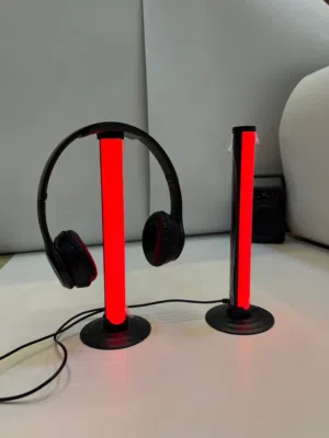 ضوء RGB بحتوي على 15 لون مع وضعيات مختلفه للون مع مكان للسماعات يوجد خدمه توصيل لجميع المحافظات