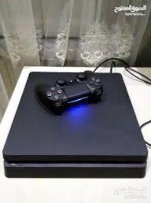 PlayStation 4 PlayStation for sale in Al Dakhiliya
