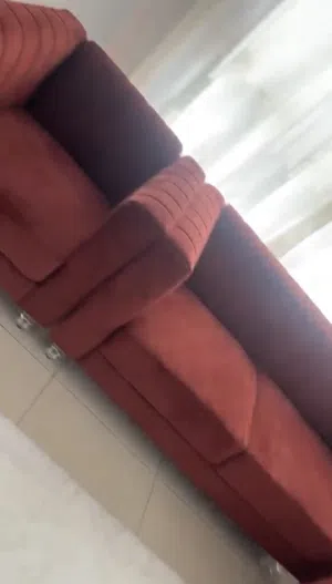 modern red sofa set great condition no damage at all