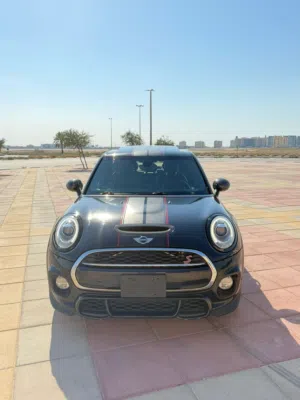 ميني كوبر s turbo 2016 للبيع وقابل للتفاوض